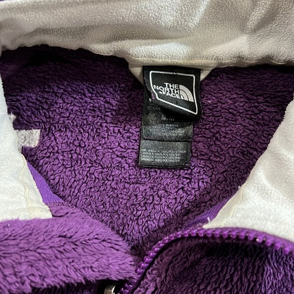 The North Face Fleece Zip Up - Picture 3 of 3
